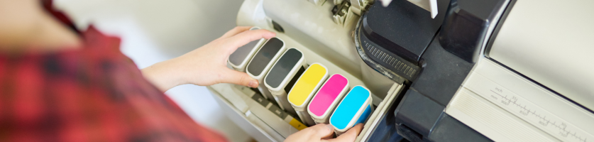 różnice między tuszem a tonerem